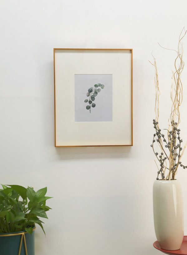 سويتش إطارات حائط بإطار خارجي ذهبي غير لامع outer frame size: L52xH77xT3.5cm for photo size: 16×24بوصة