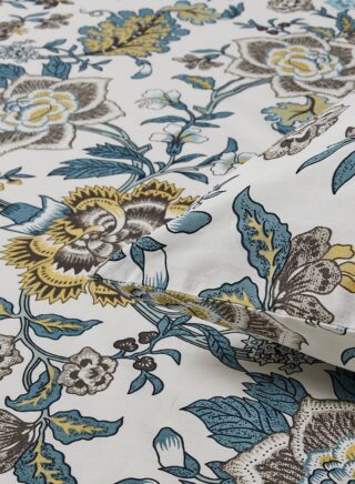 إيست من نون Fitted Bedsheet Set Queen Size  100% Cotton Percale Light Weight Everyday Use 180 TC High Quality 1 Bed Sheet And 2 Pillow Cases Printed Design Floral Beige Color Floral Beige