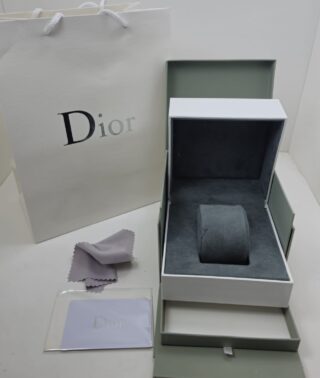 علبه ديور الاصليه مع الملحقات الماركه الاصليه وتس0558054211 علبه ديور الاصليه مع الملحقات الماركه الاصليه وتس0558054211